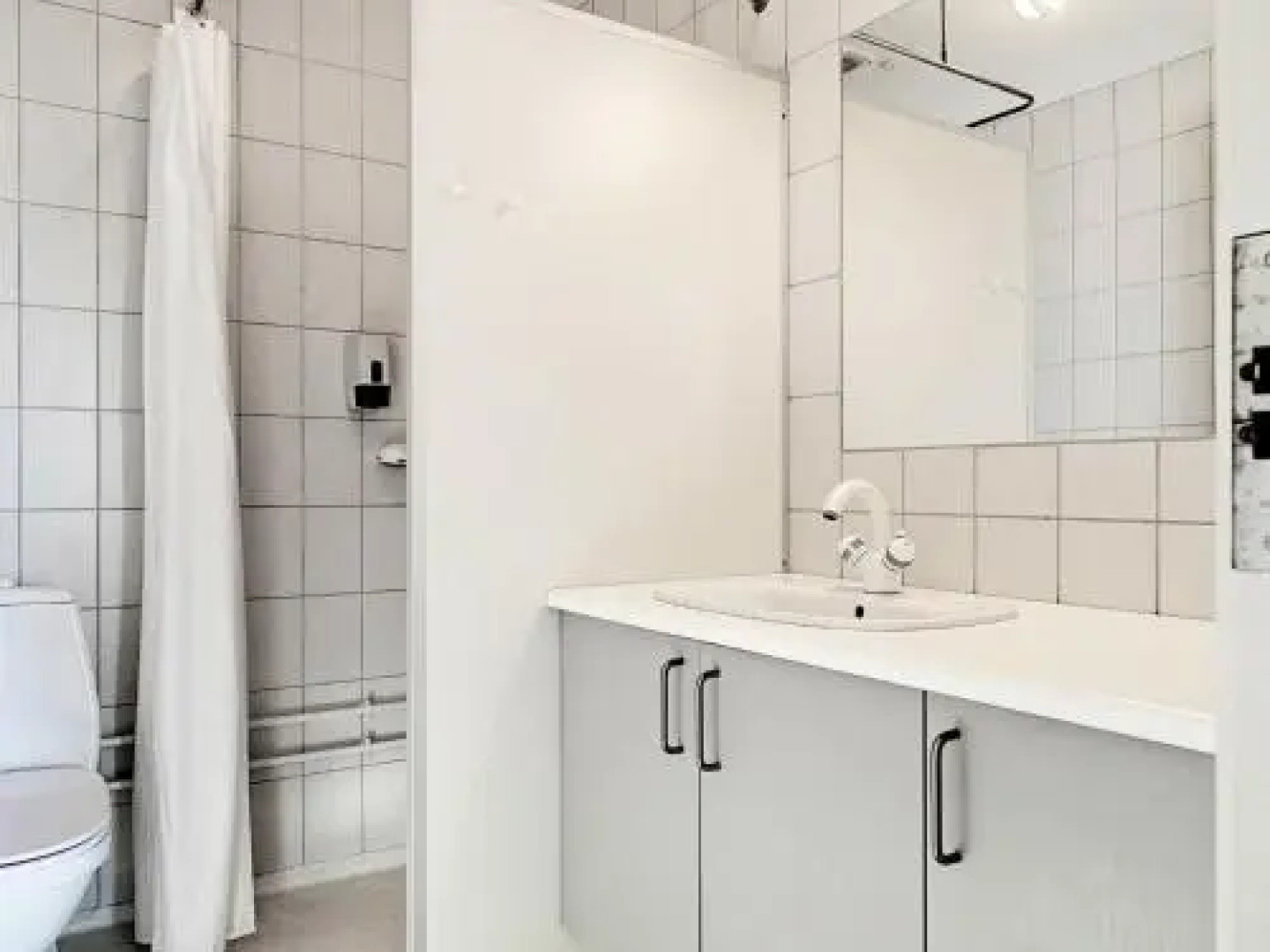 Three-Bedroom Holiday home in Allinge 3