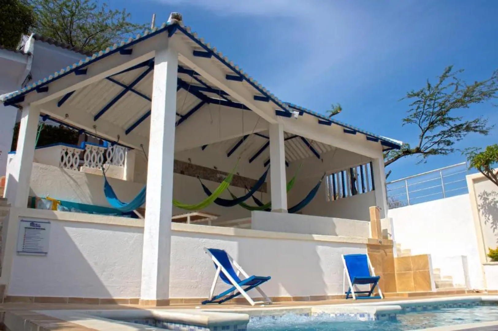 Hostal Techos Azules - Hostel