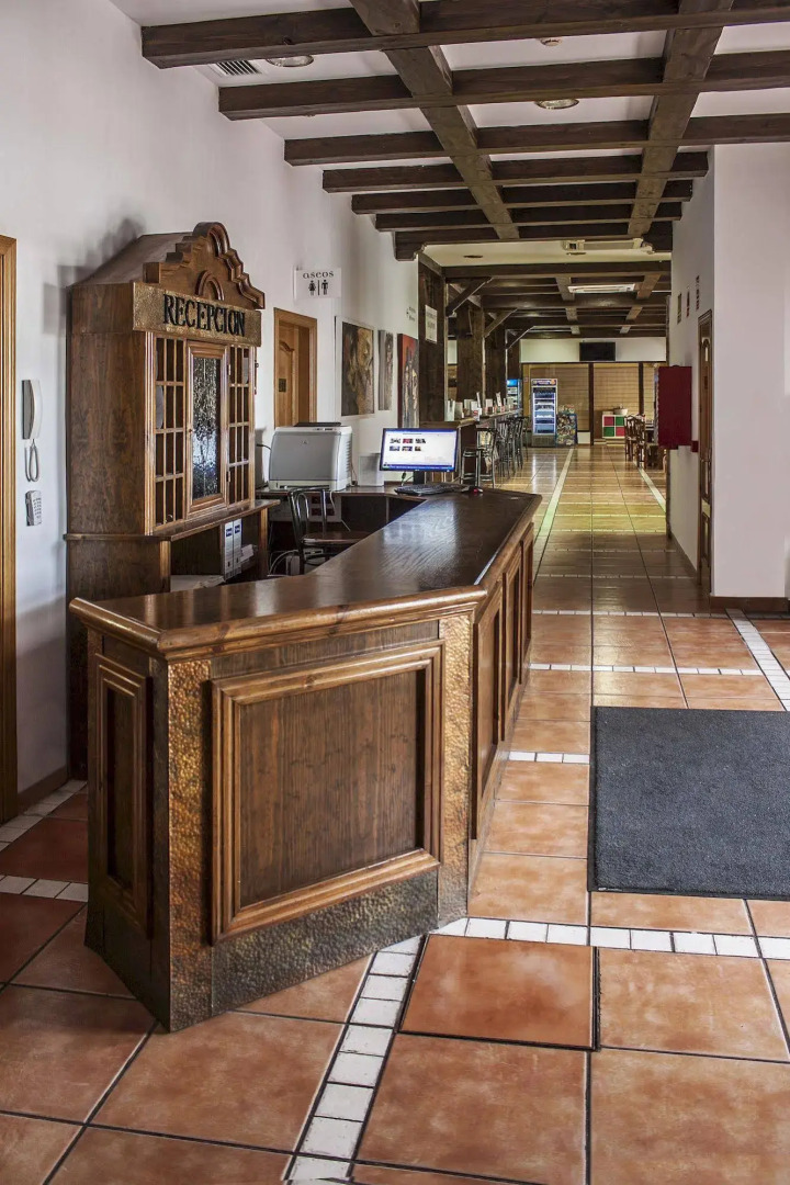 Hotel Asador Albenzaire