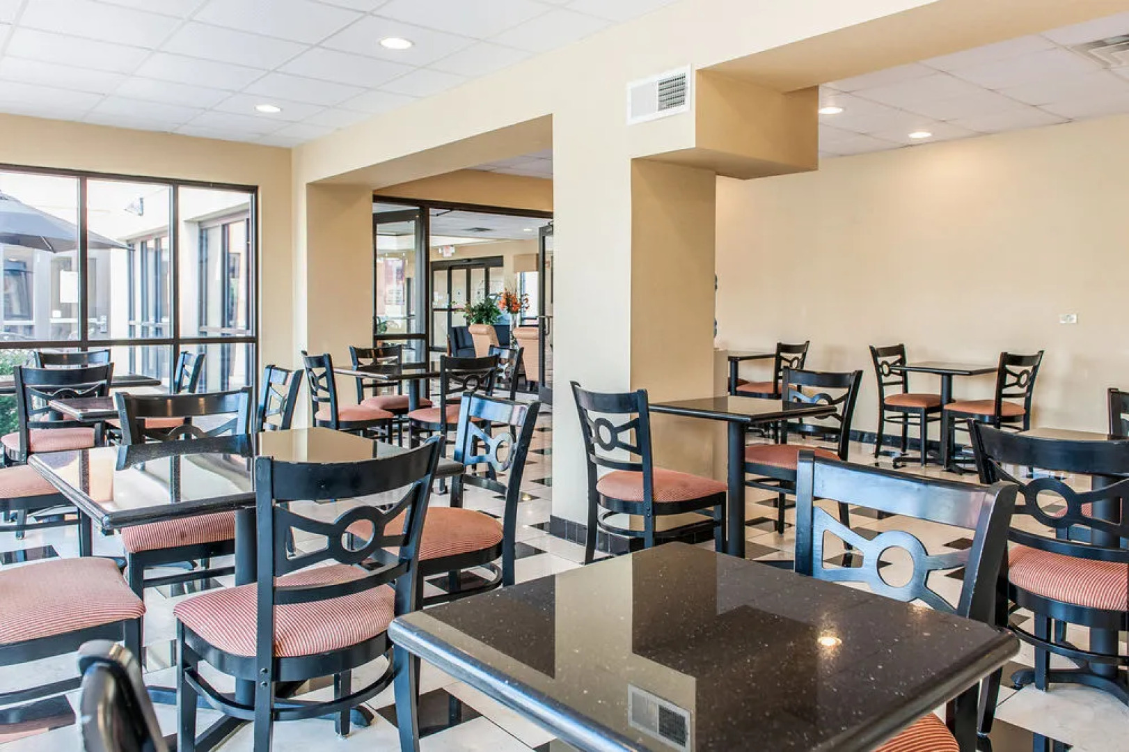 Quality Inn & Suites  Mattoon Area