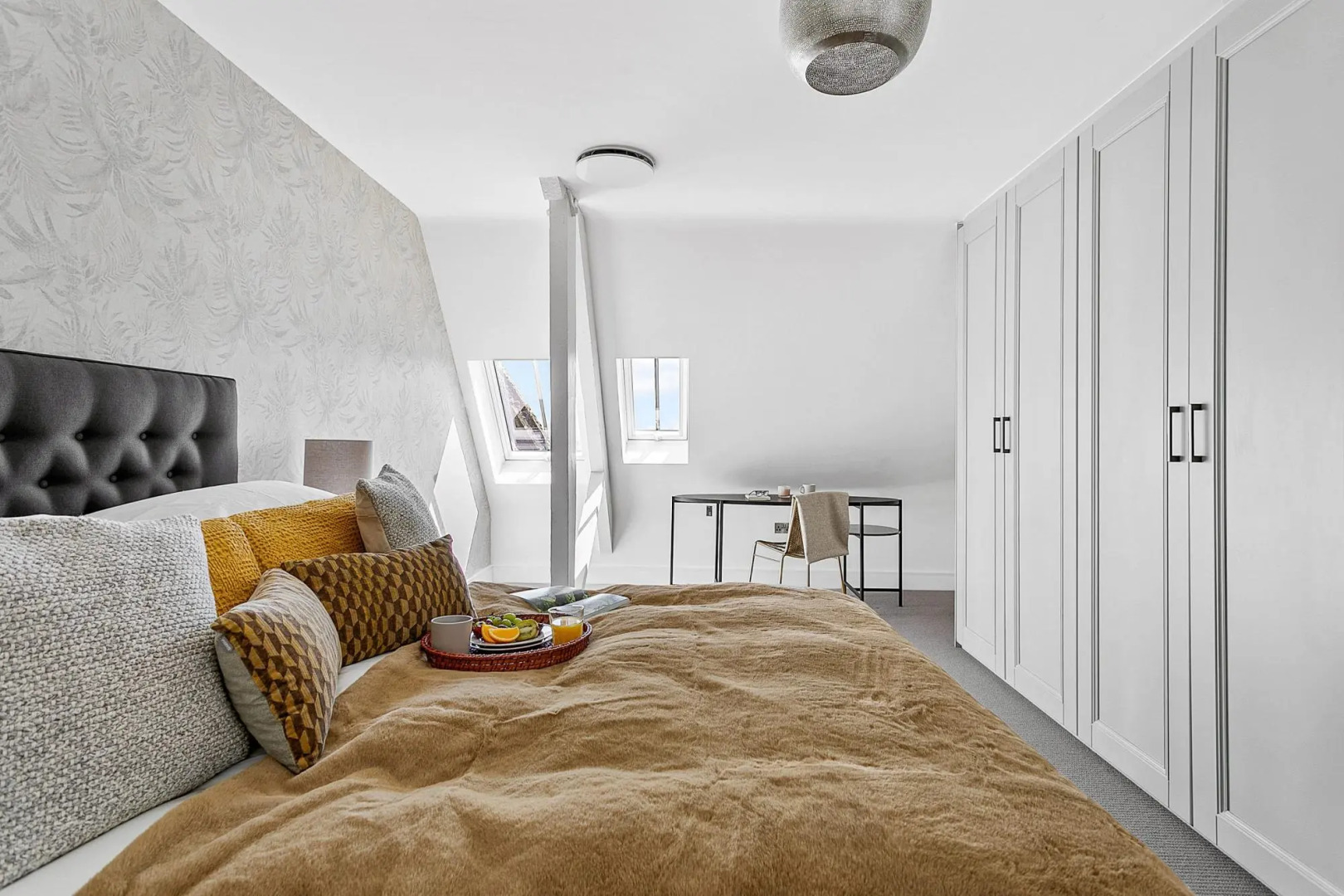 The Penthouse - With 360 Private Terrace Views of the Cathedral and Exeter City