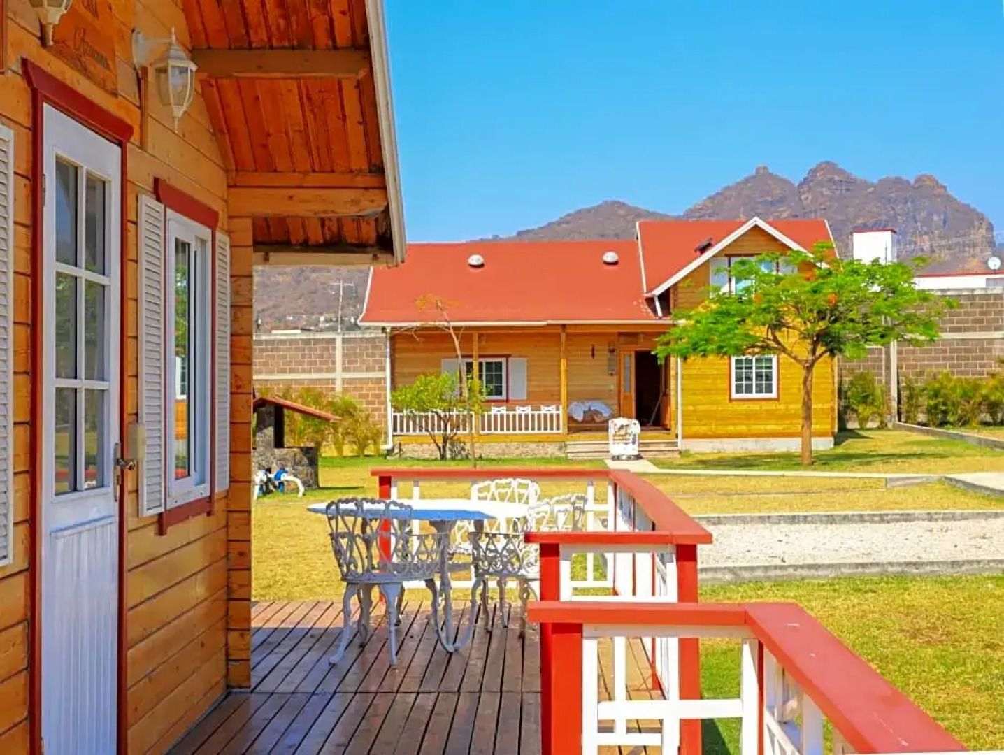 Quinta Tlayacapan by Rotamundos