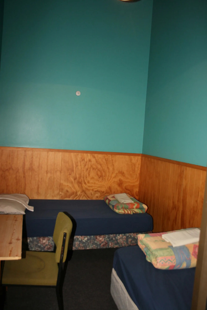 Smoke Lake Hot Springs Lodge and Camp