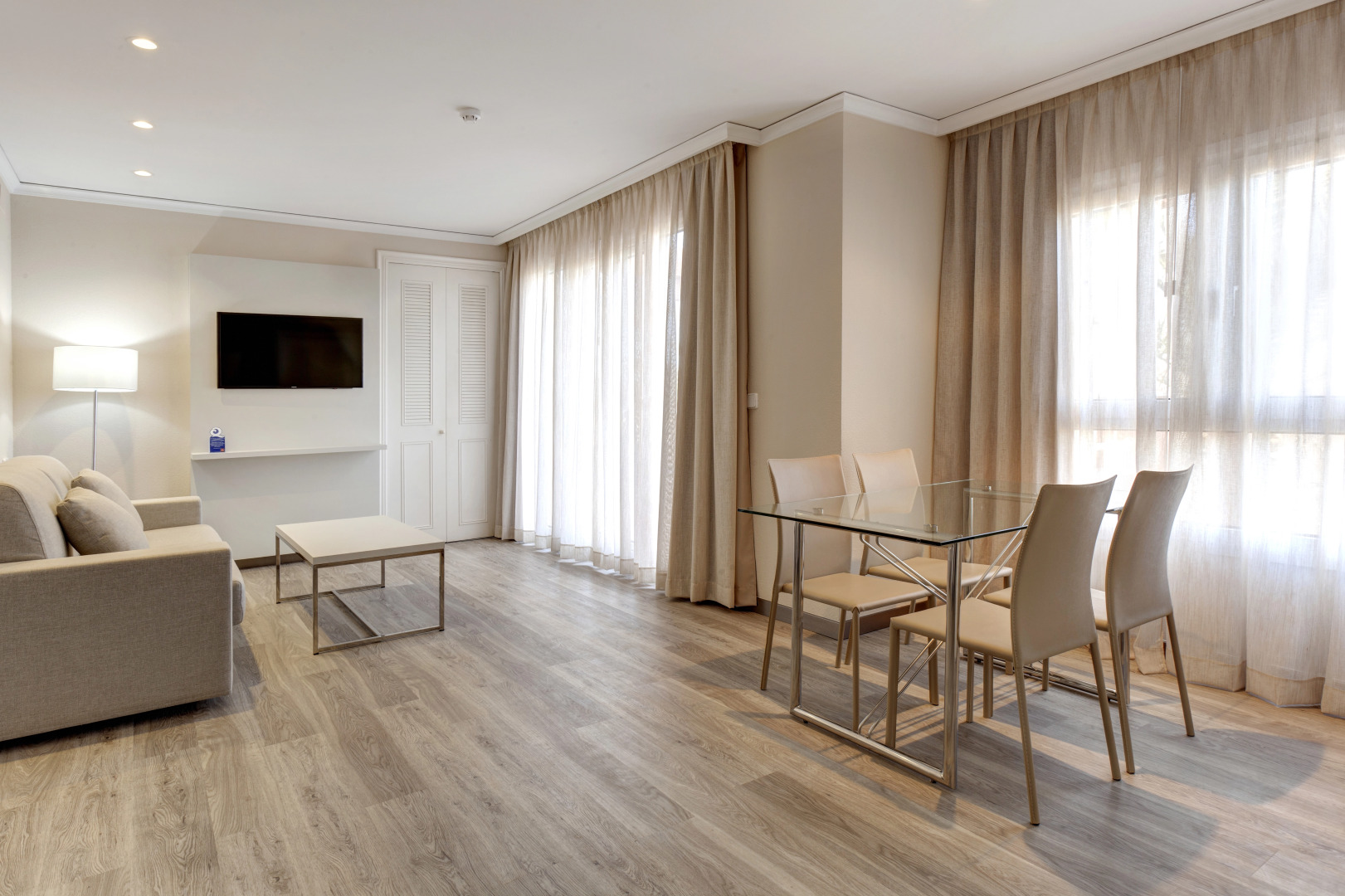 Oliva Nova Beach & Golf Hotel