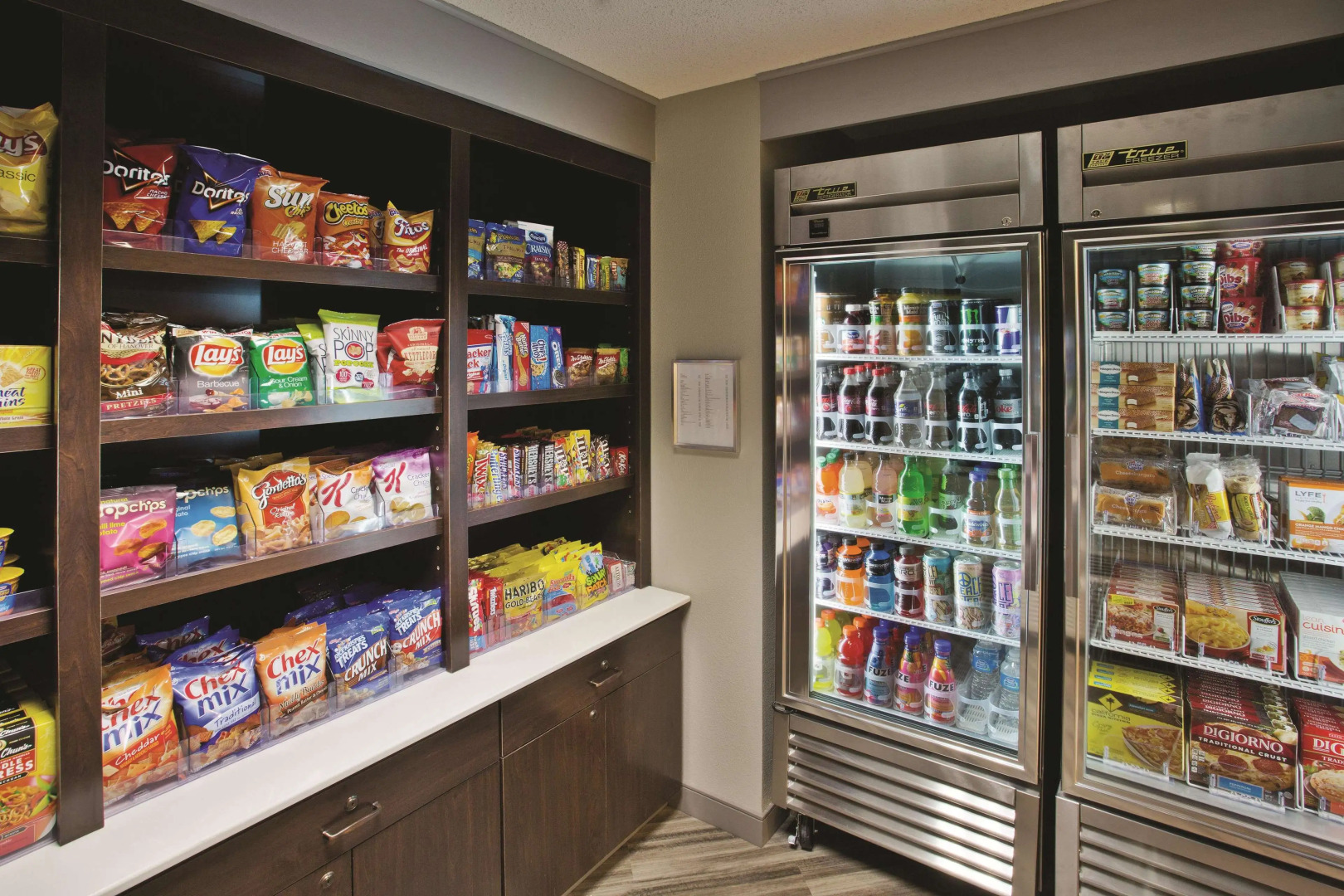 La Quinta Inn & Suites by Wyndham Milwaukee Delafield