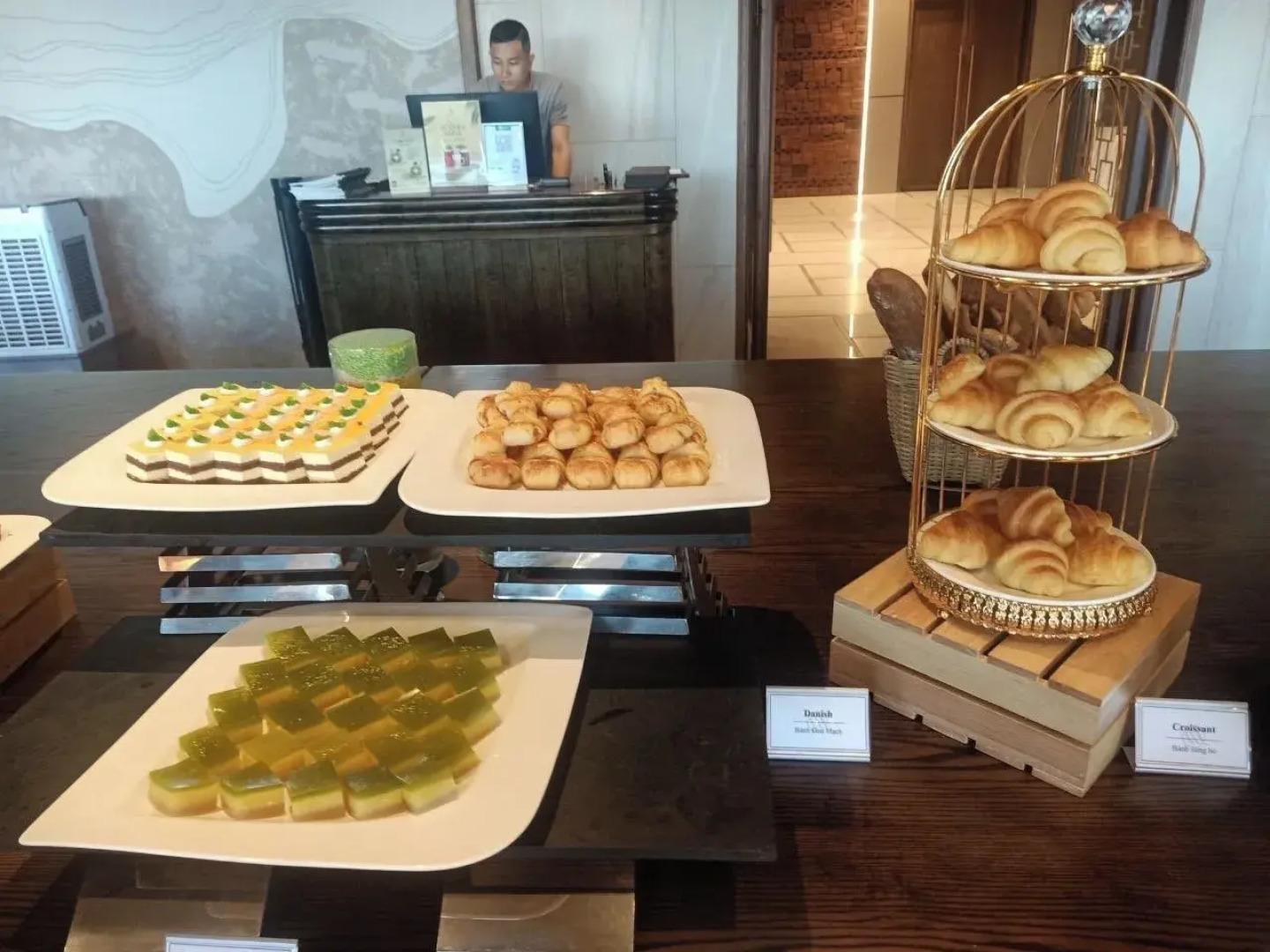 White House Condotel Phú Yên