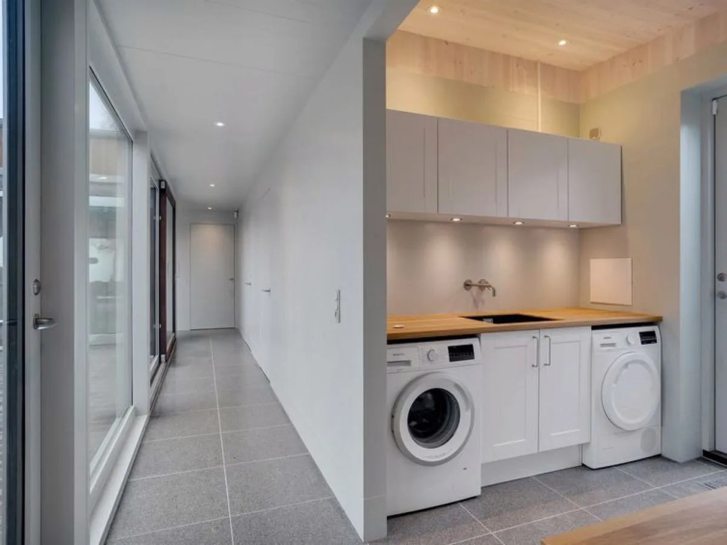 "Smeralda" - 10m from the sea in Sealand