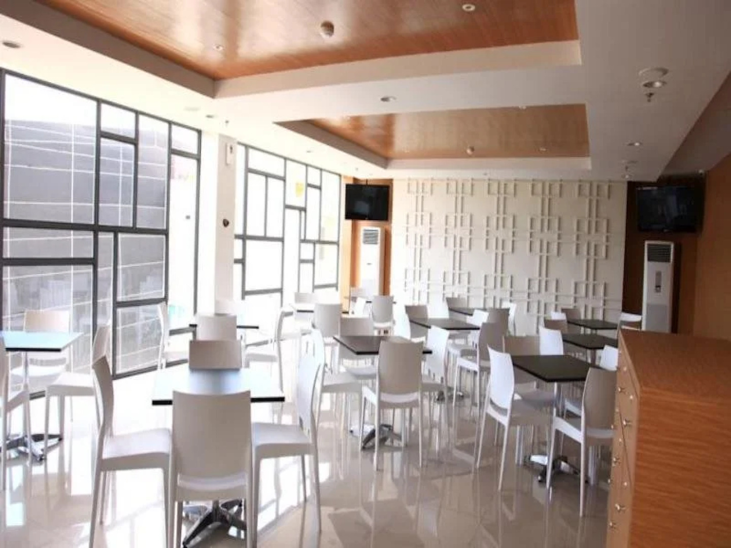 Aswin Inn Panakkukang