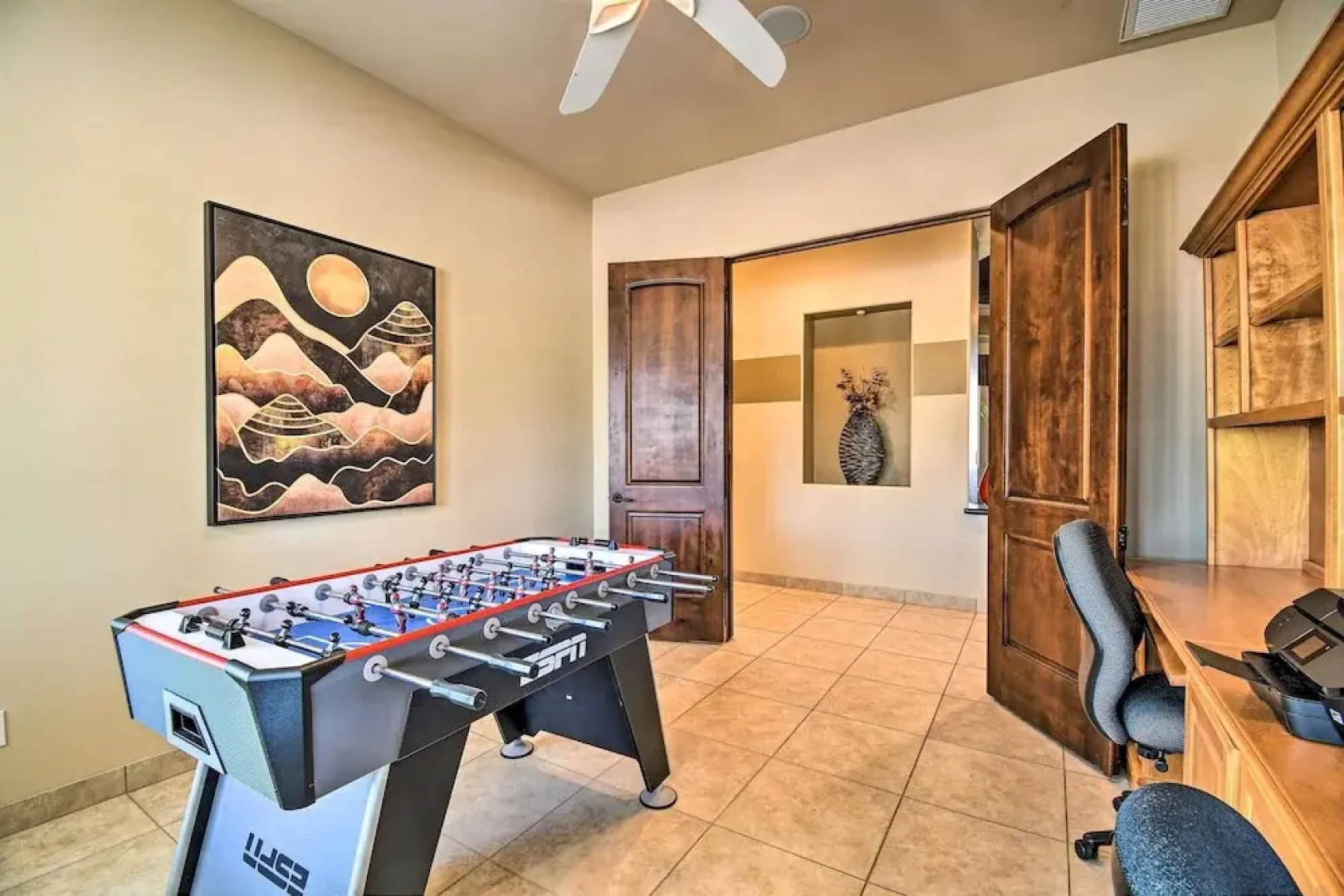 East Mesa Desert and Mountain Views: 5br, Pool