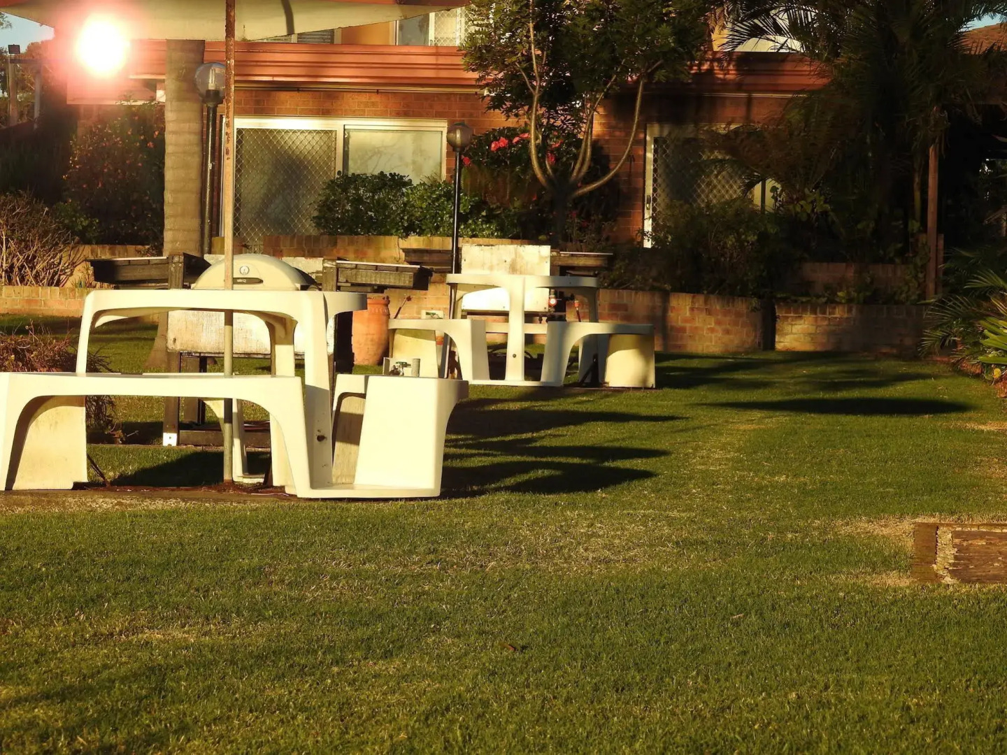 Lake Edge Holiday Units