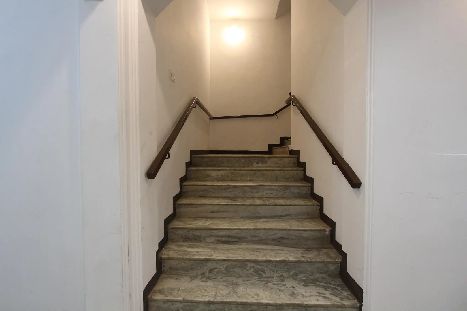 OYO Flagship 40509 Hotel Mps Residential Tower