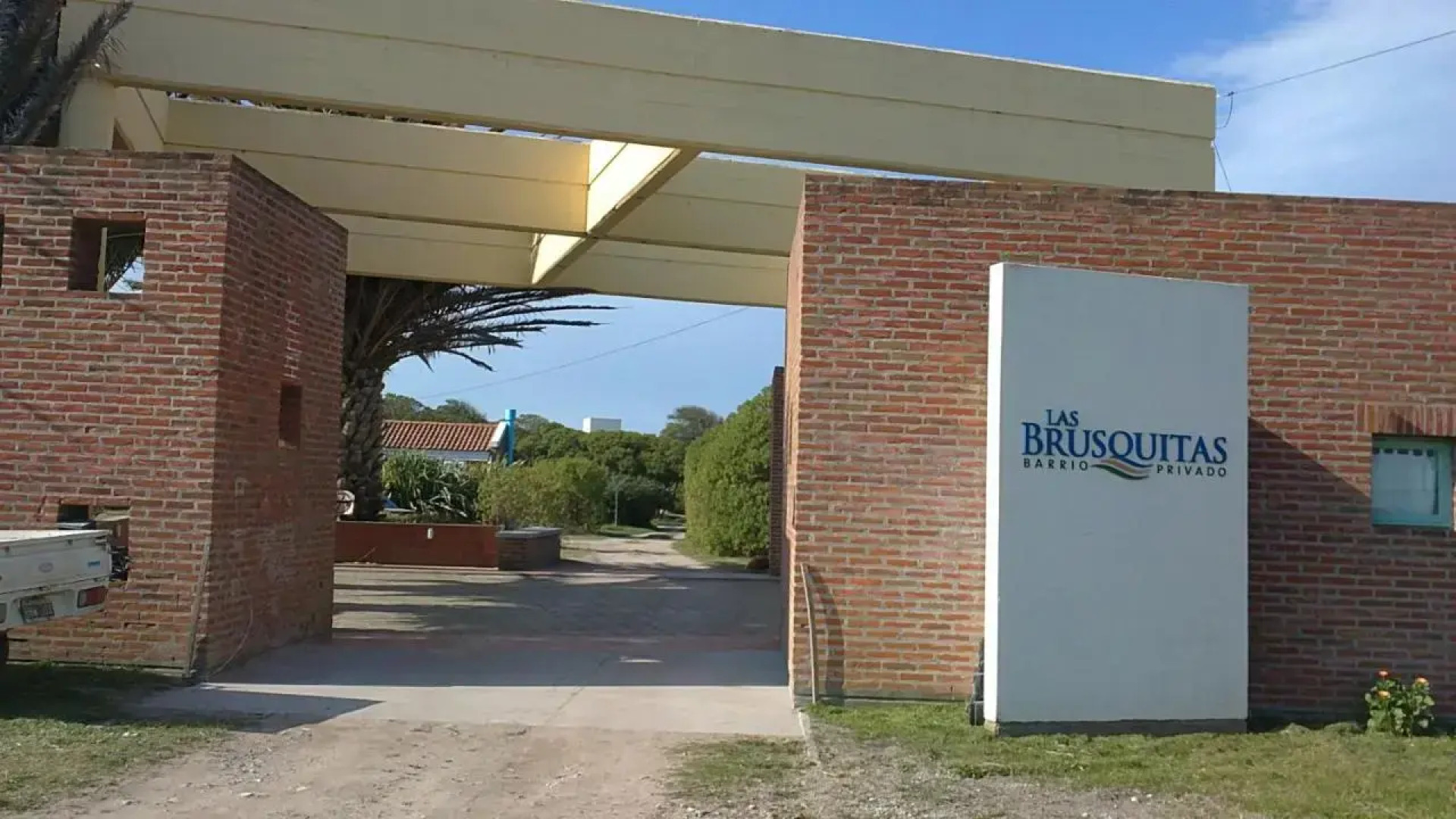 Las Brusquitas Apart