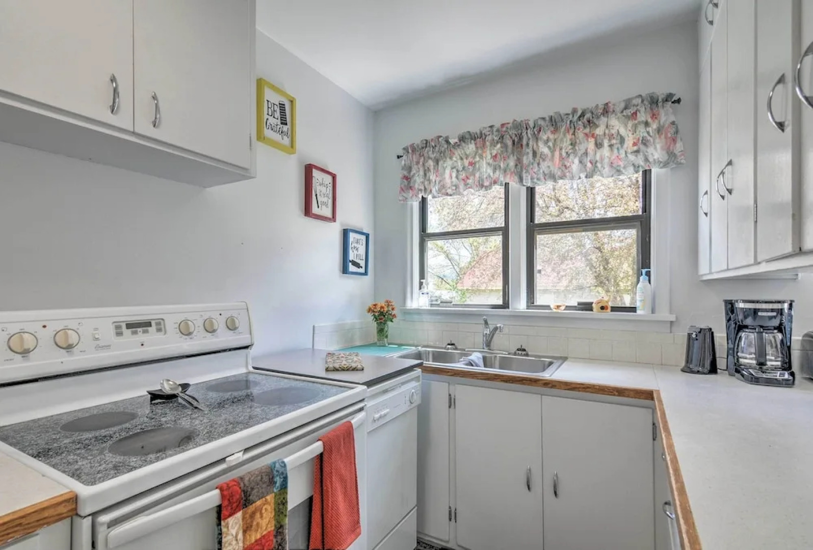 Panguitch Home w/ Patio ~ 24 Mi to Bryce Canyon