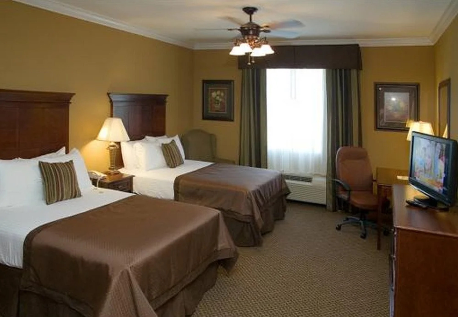 The Lodge at Flat Rock