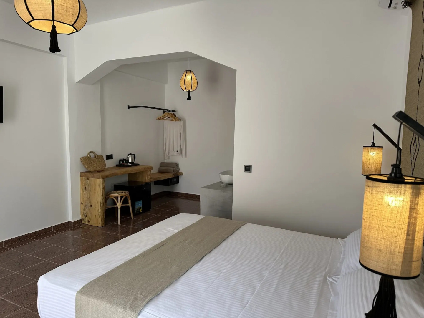 Armeno Resort and Armeno Annex