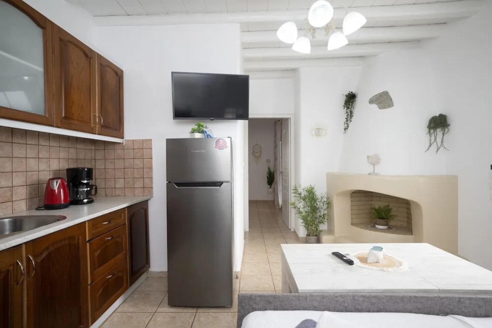 Gorgeous Rustic Cave wDreamy Shared Pool