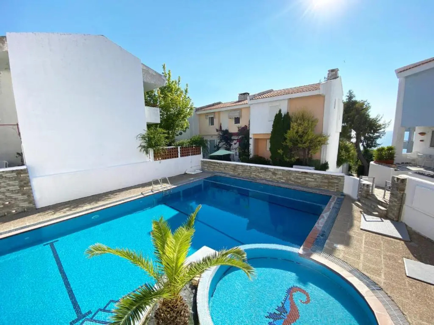 Konstantinos Nautilos Residence