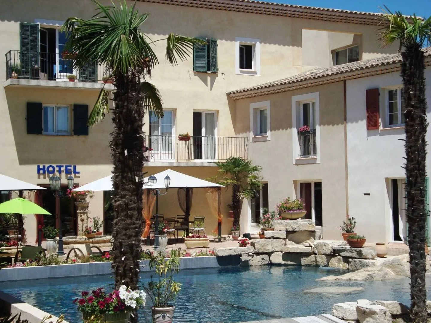 Hotel The Originals Aix-en-Provence Nord Le Village Provençal (ex Inte