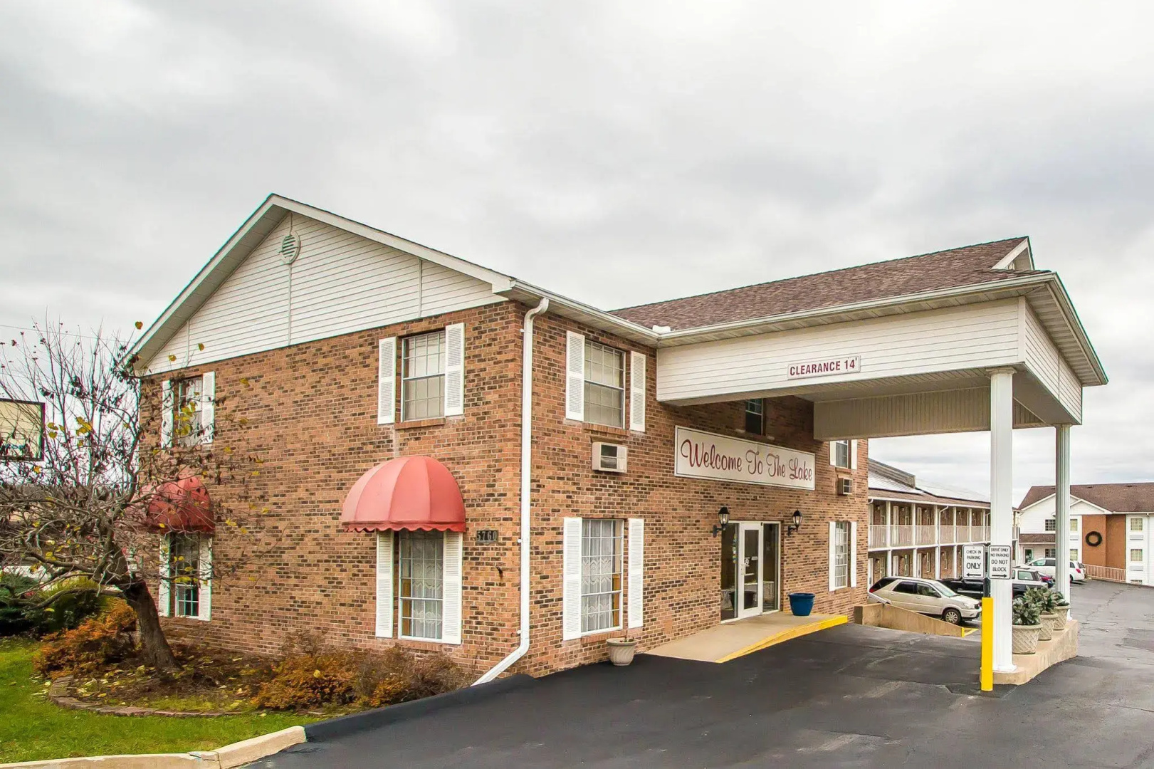 Econo Lodge Inn & Suites Lake Of The Ozarks