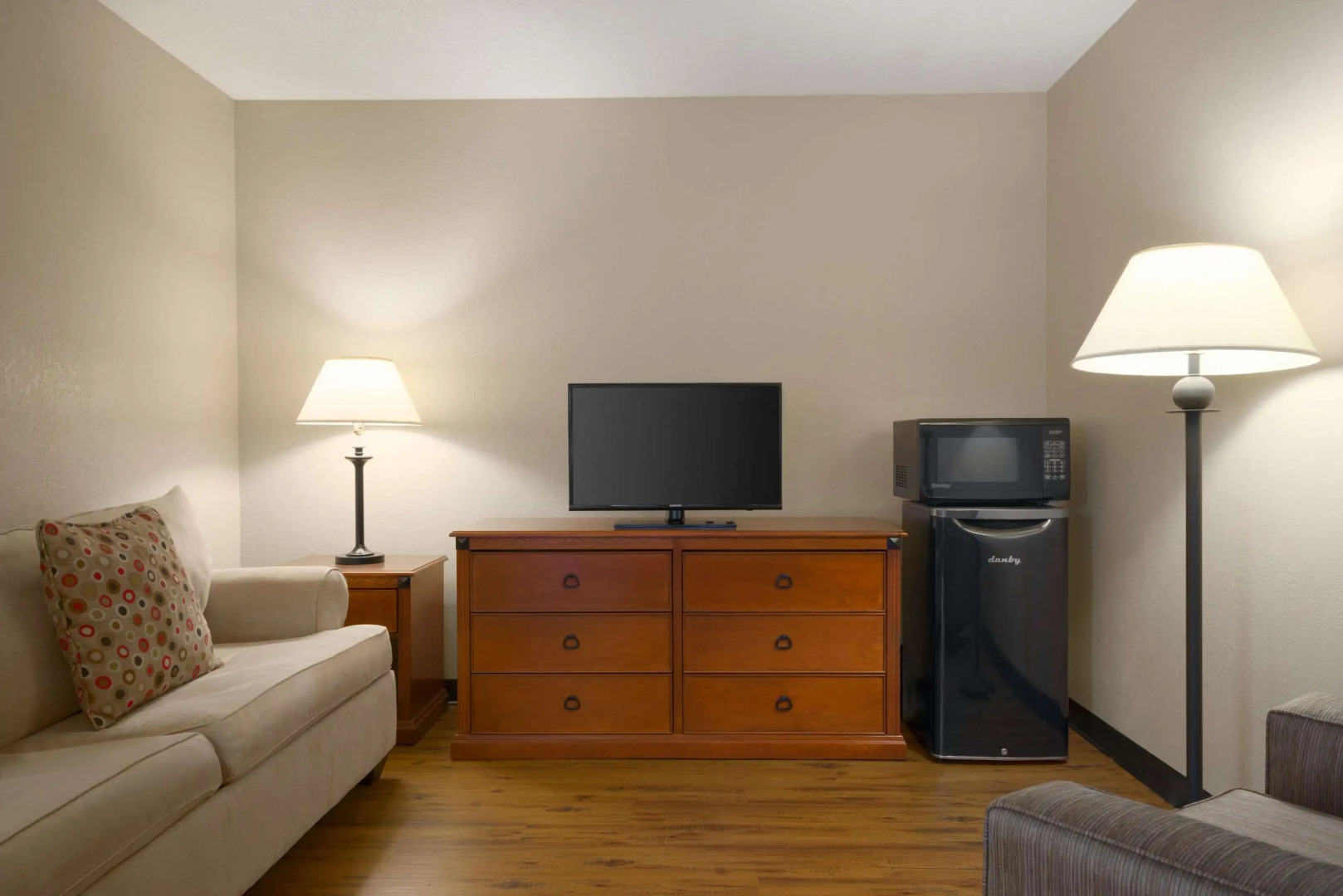 Super 8 by Wyndham Ithaca