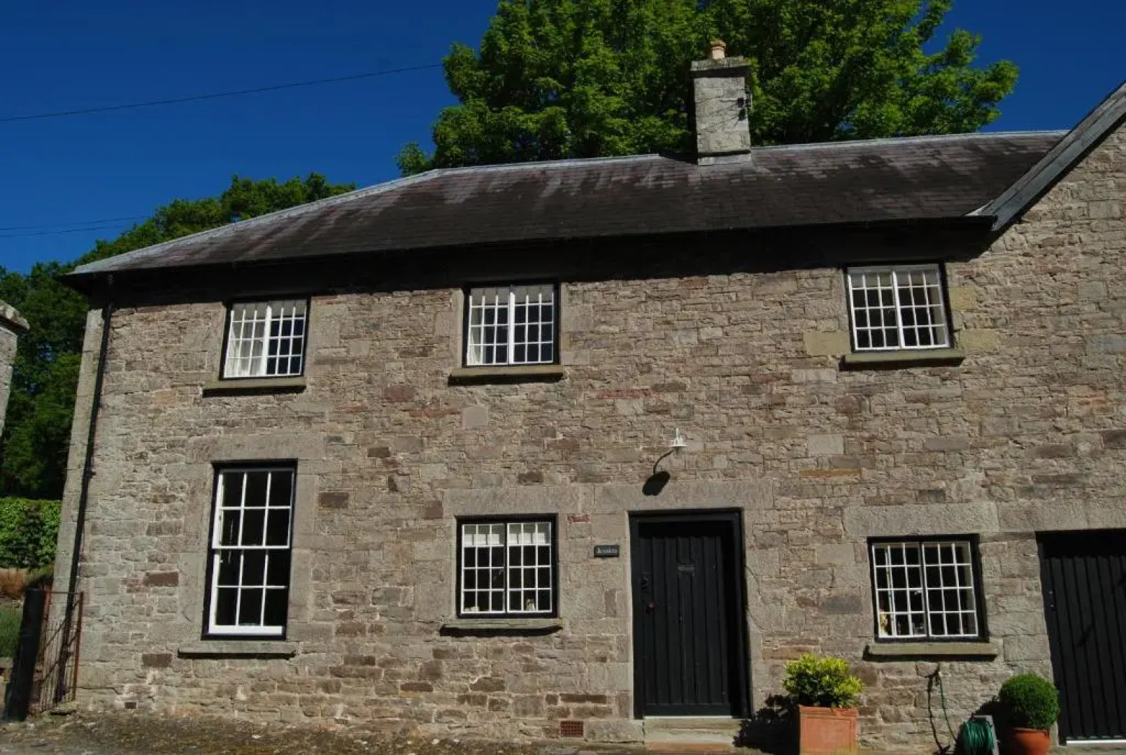 Glanhenwye Courtyard Cottages