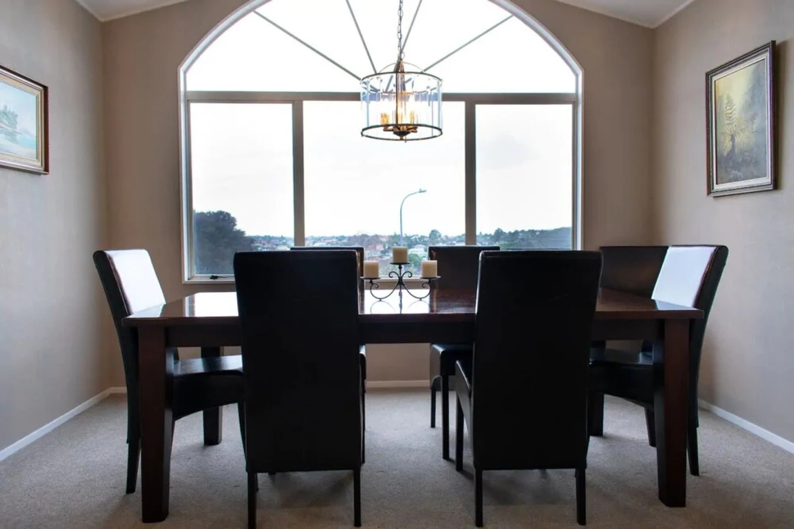 Grand 4 Bedroom Home With Balcony and Garden