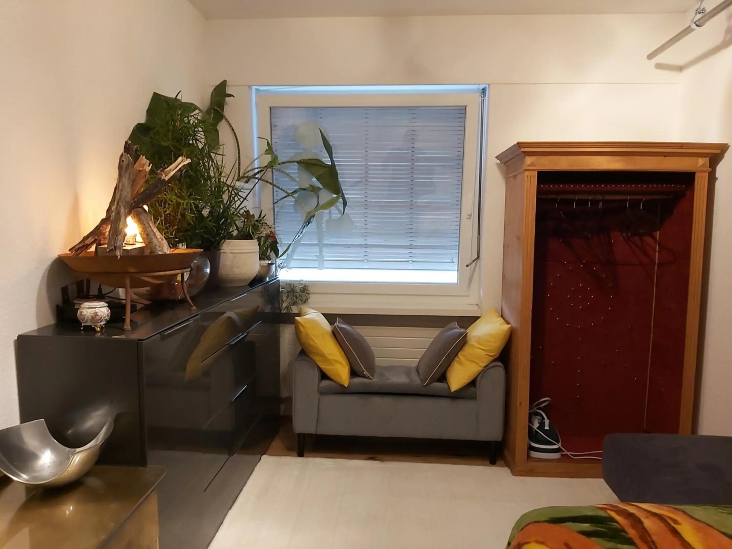 Royal Apartment EIBL 02