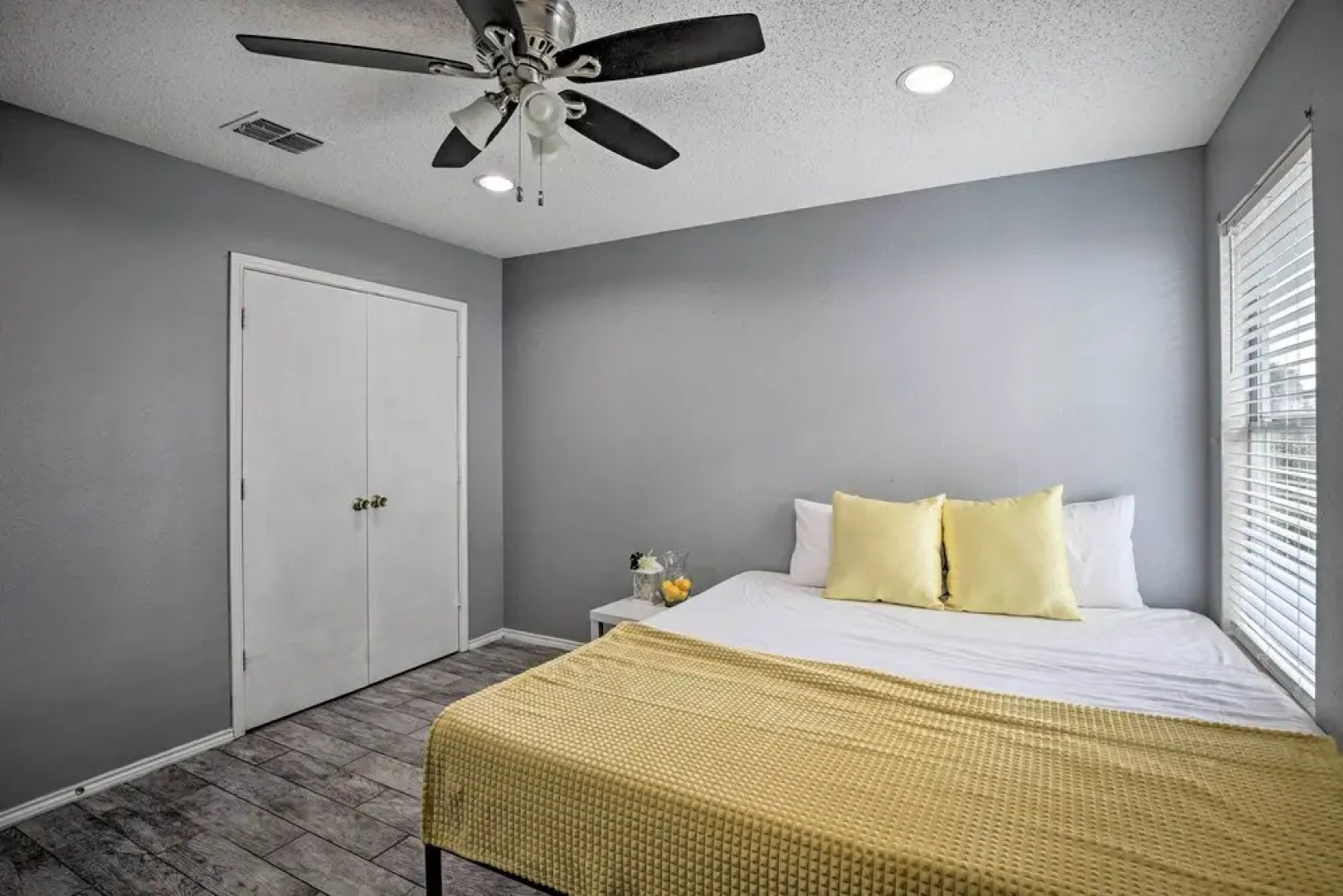 Sleek Rockwall Home Near Dtwn Dallas & Lake!