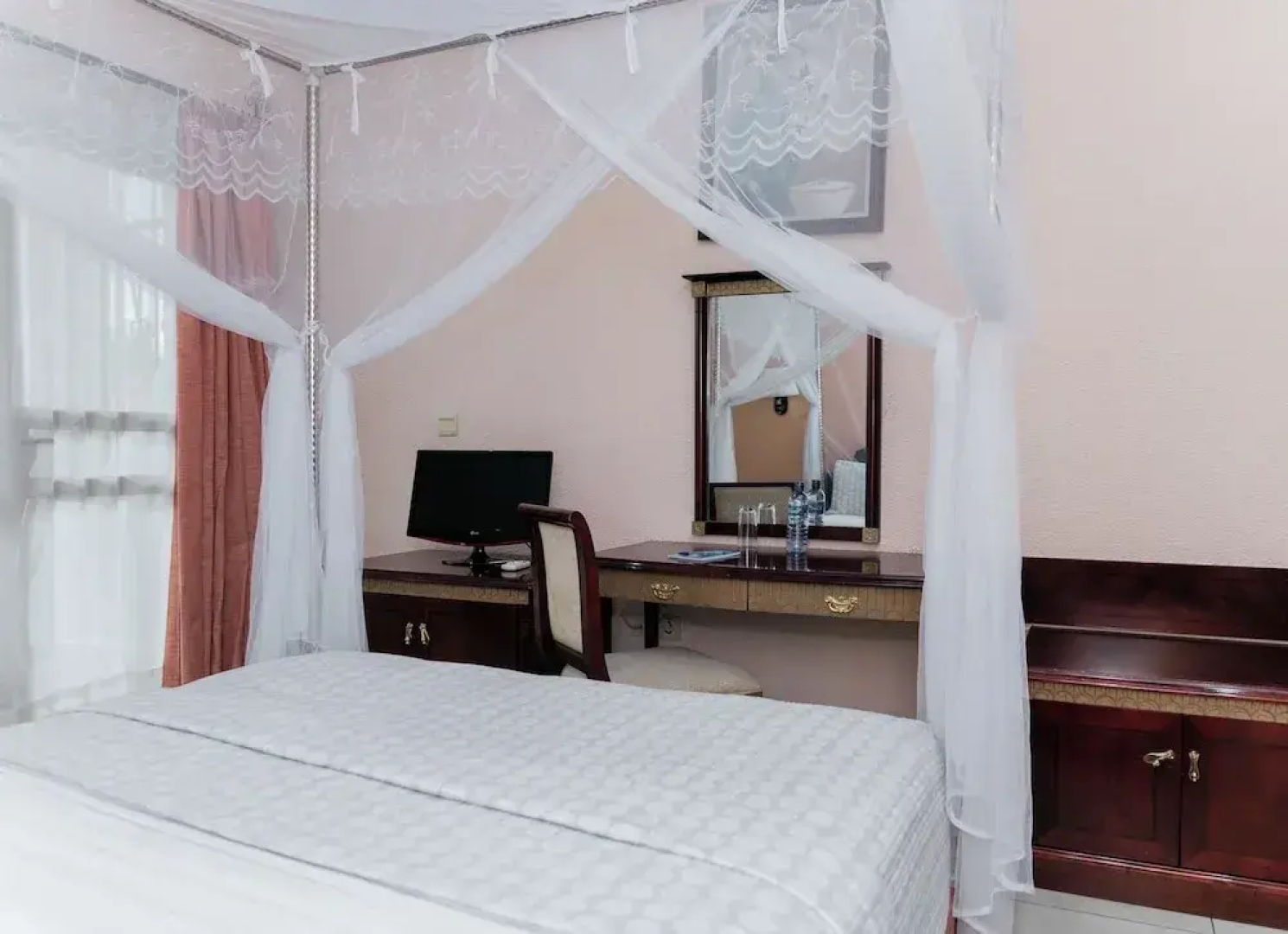 Pearl Residence Hotel