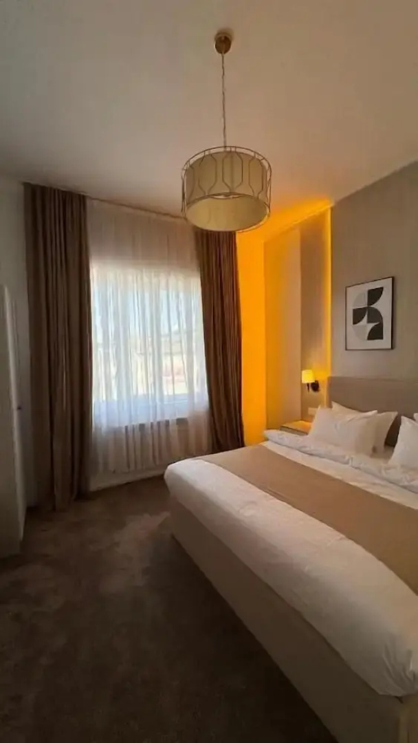 UNO Hotel Jalal-Abad
