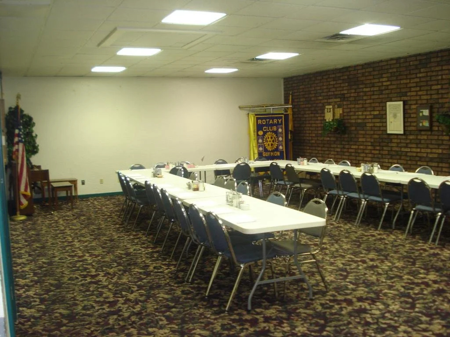 Ambassador Inn