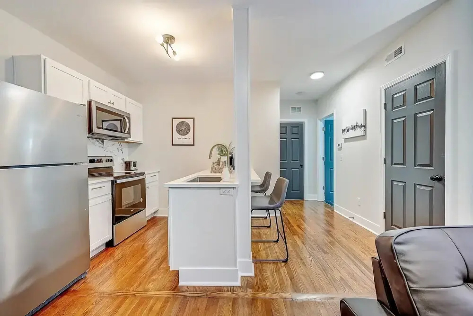 FRONTDESK 2622 Victory Pkwy Apts Cincinnati