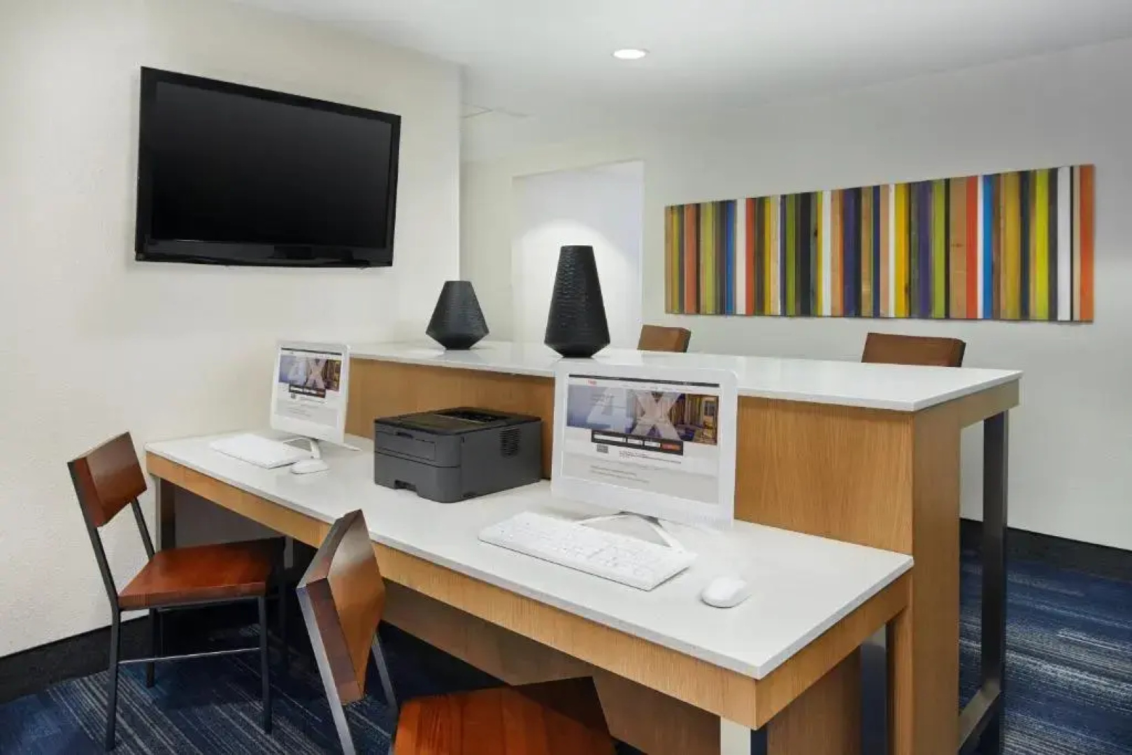 Holiday Inn Express & Suites Pensacola West-Navy Base