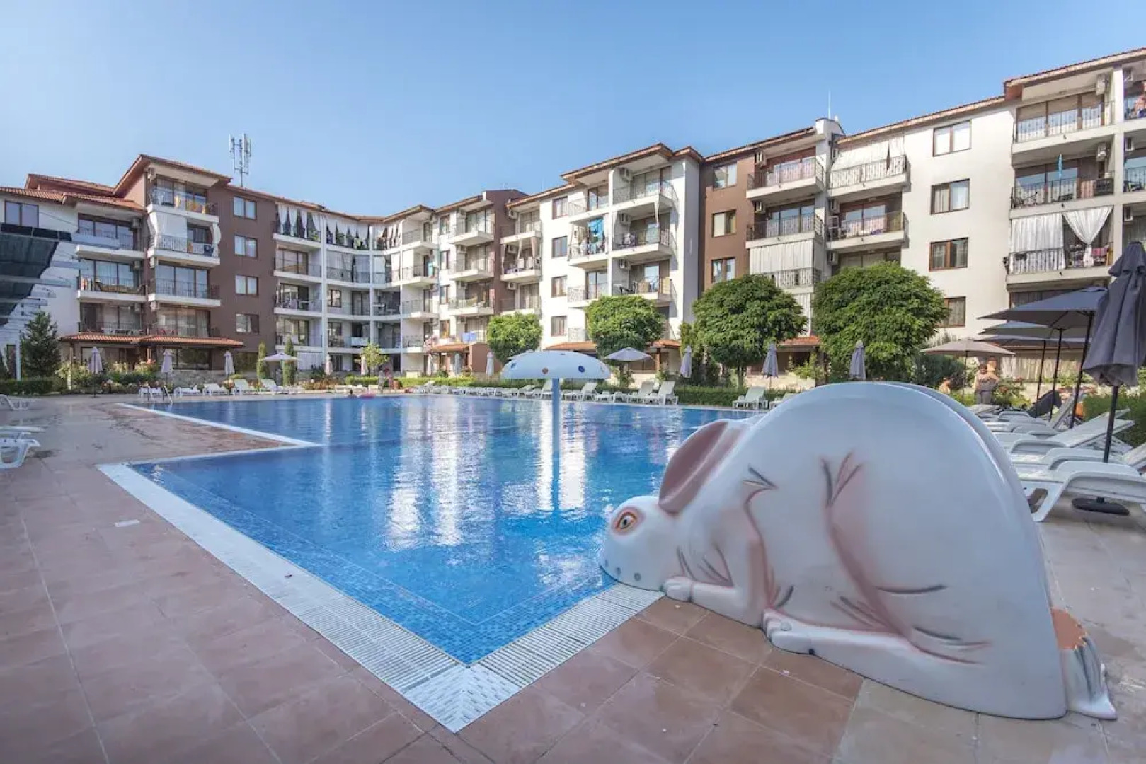 Apollon Complex Apartment