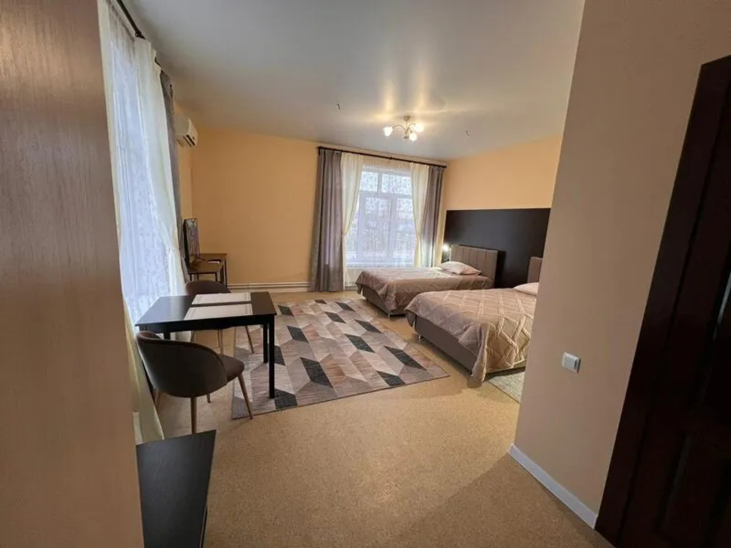 Гостиница Лотос