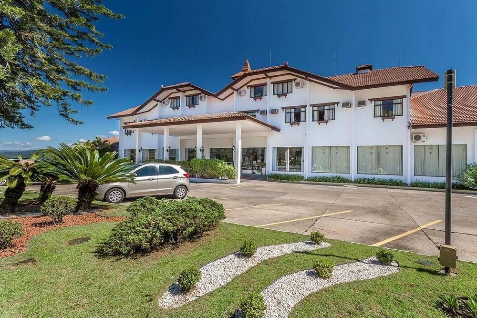 Monthez Hotel & Eventos