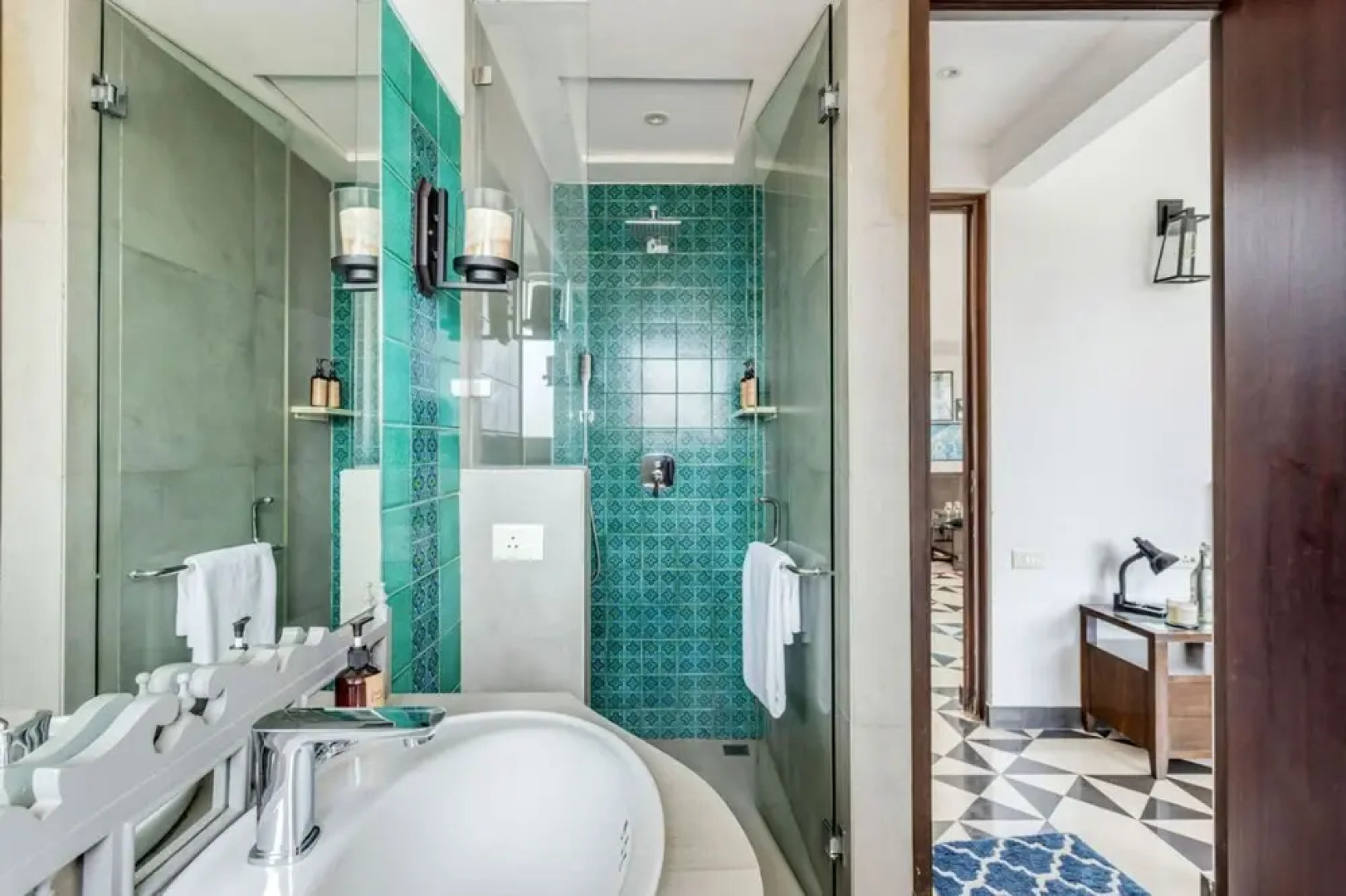 Elegant 2BR Apartment Near Candolim Coco Beach