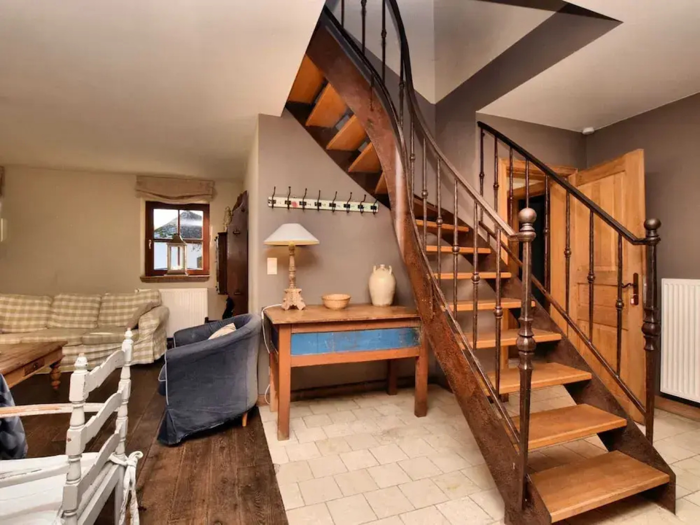 Cozy Holiday Home in Ennal