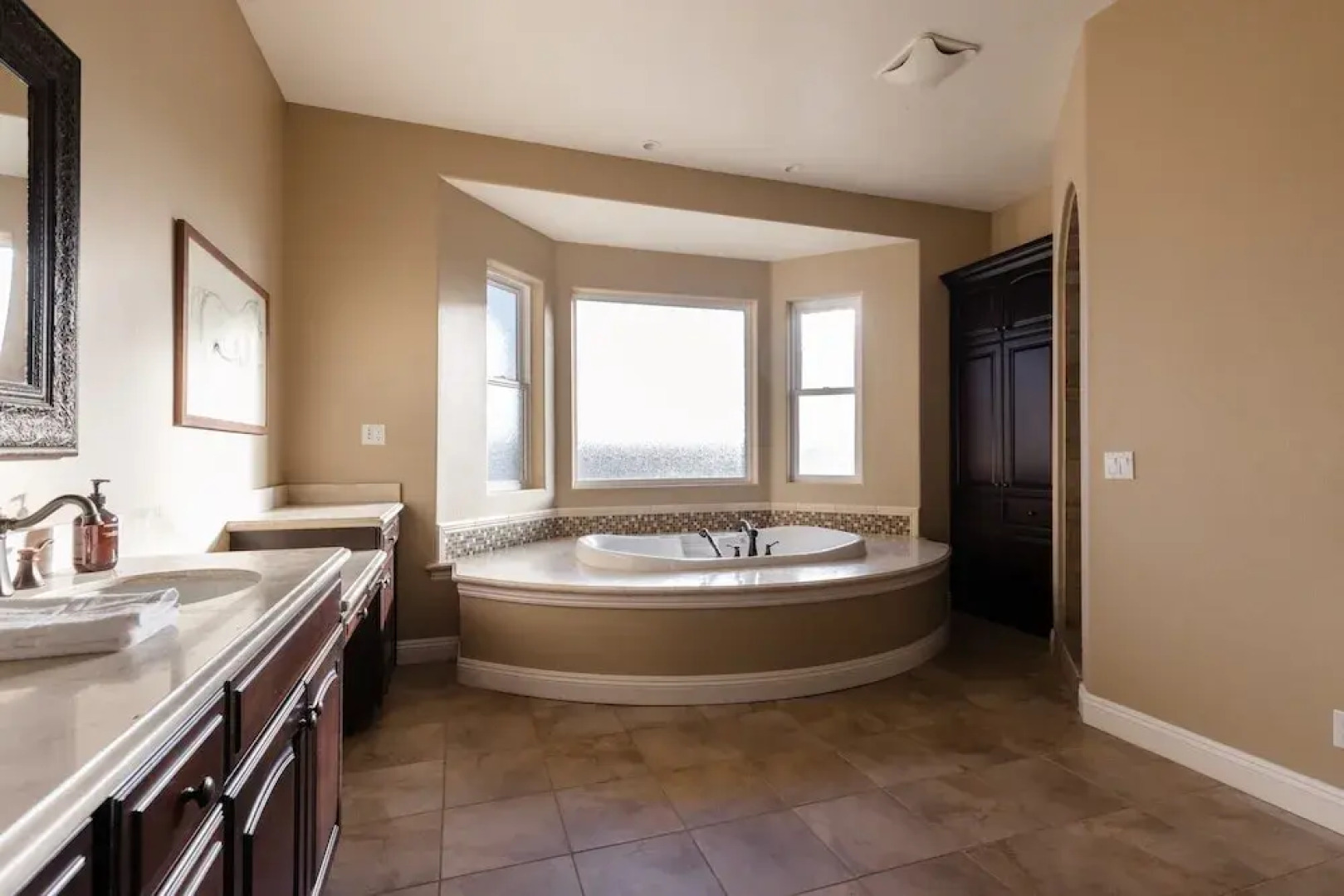 Zinfandel by Avantstay Wine Country Estate w/ Pool & Mini-golf