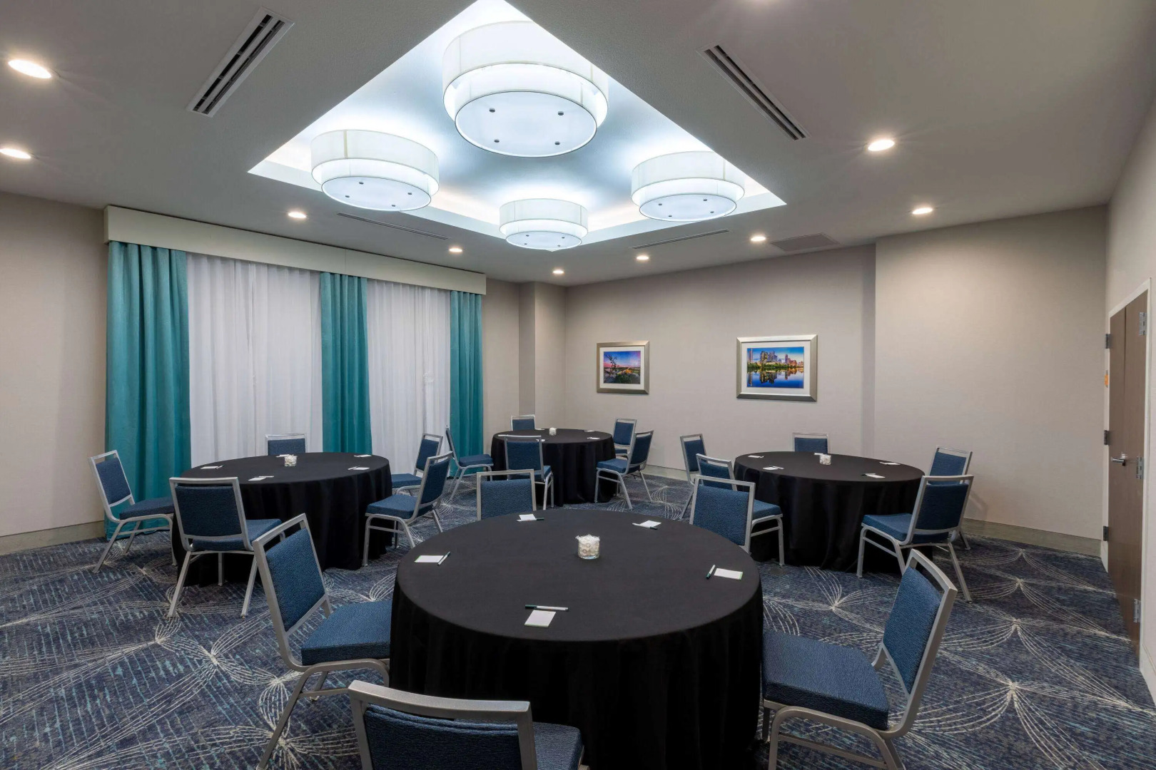 La Quinta Inn & Suites by Wyndham Round Rock East