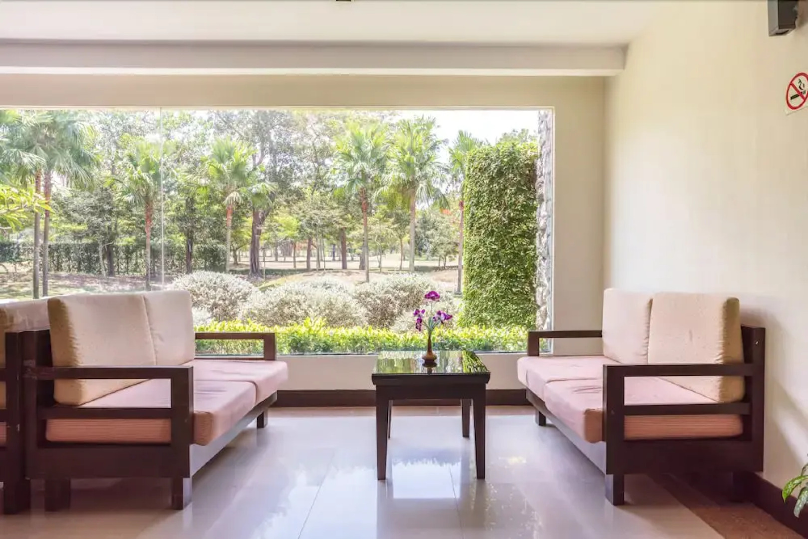 The Emerald Harbor Rayong by Favstay