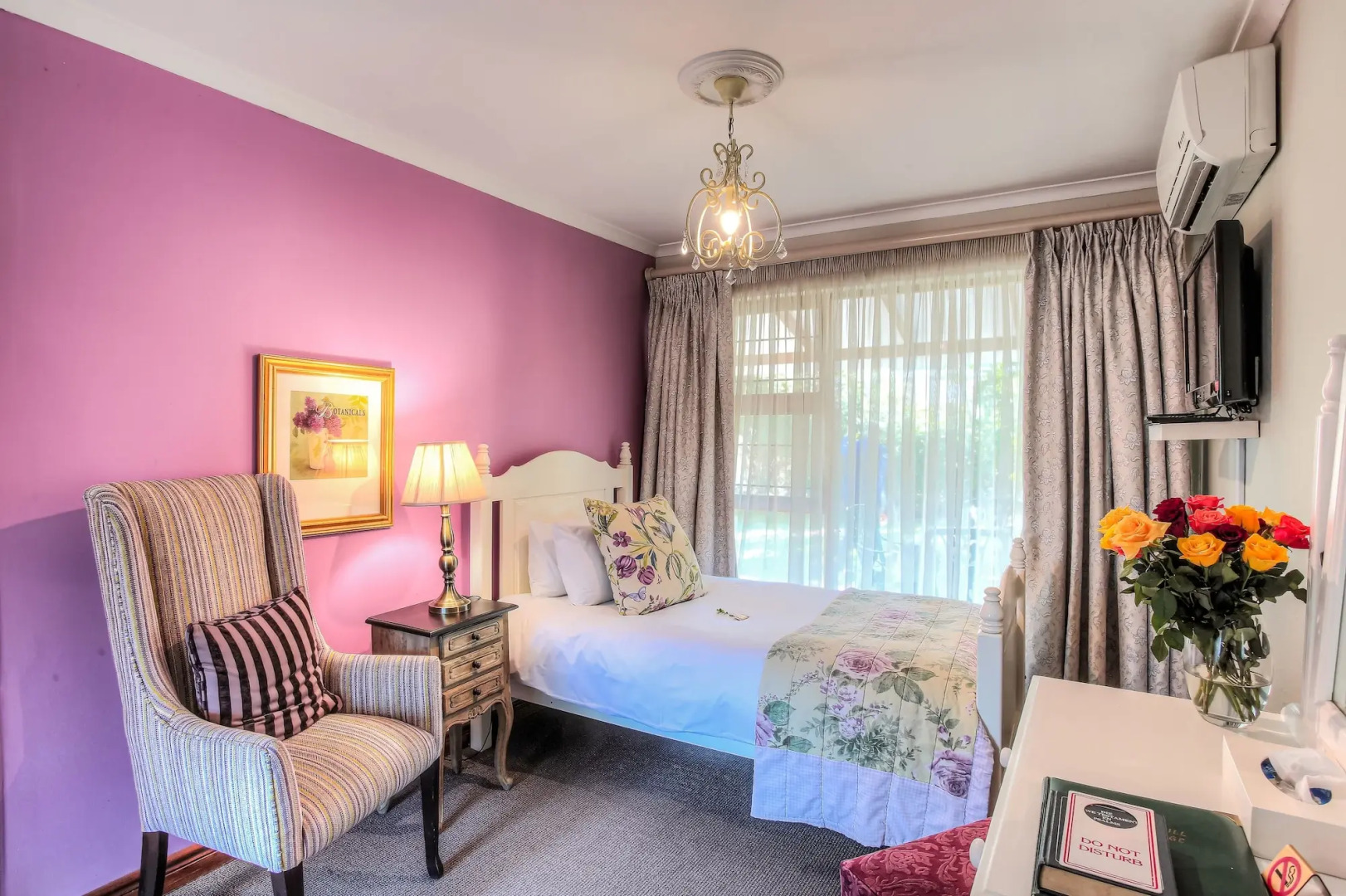 Sunninghill Guest Lodge