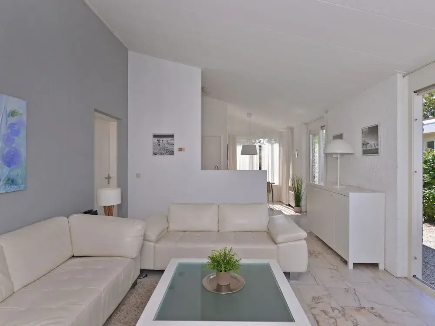 Detached bungalow for 5 people with a beautiful view of the marina