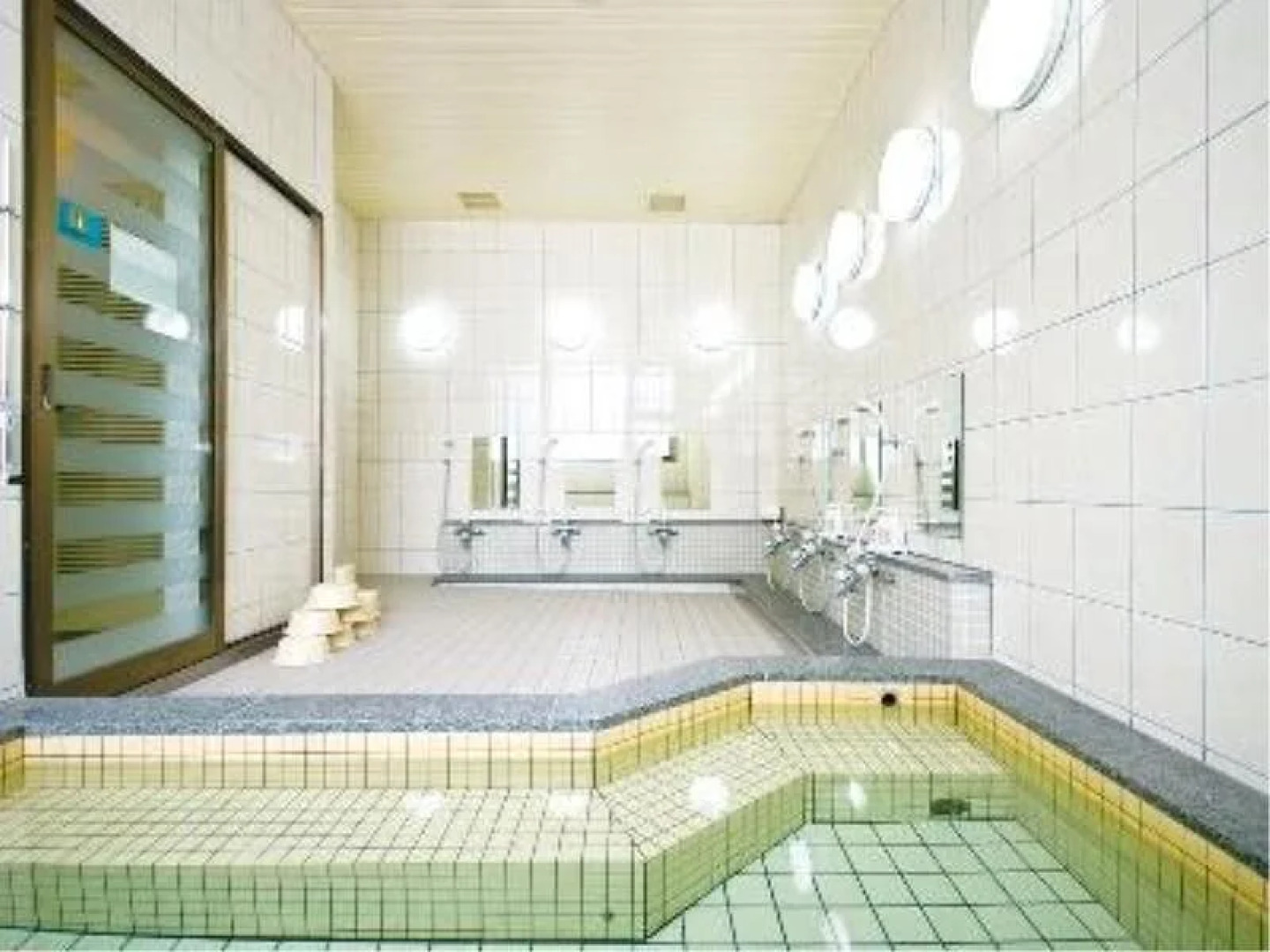 Culture Resort Festone