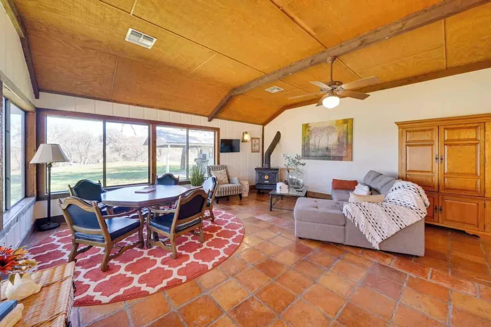 Quiet Bandera Country Home w/ Medina River Access!