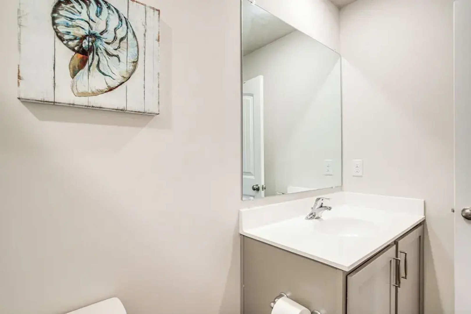 Pool Access & Beach Shuttle: Millville Townhome!