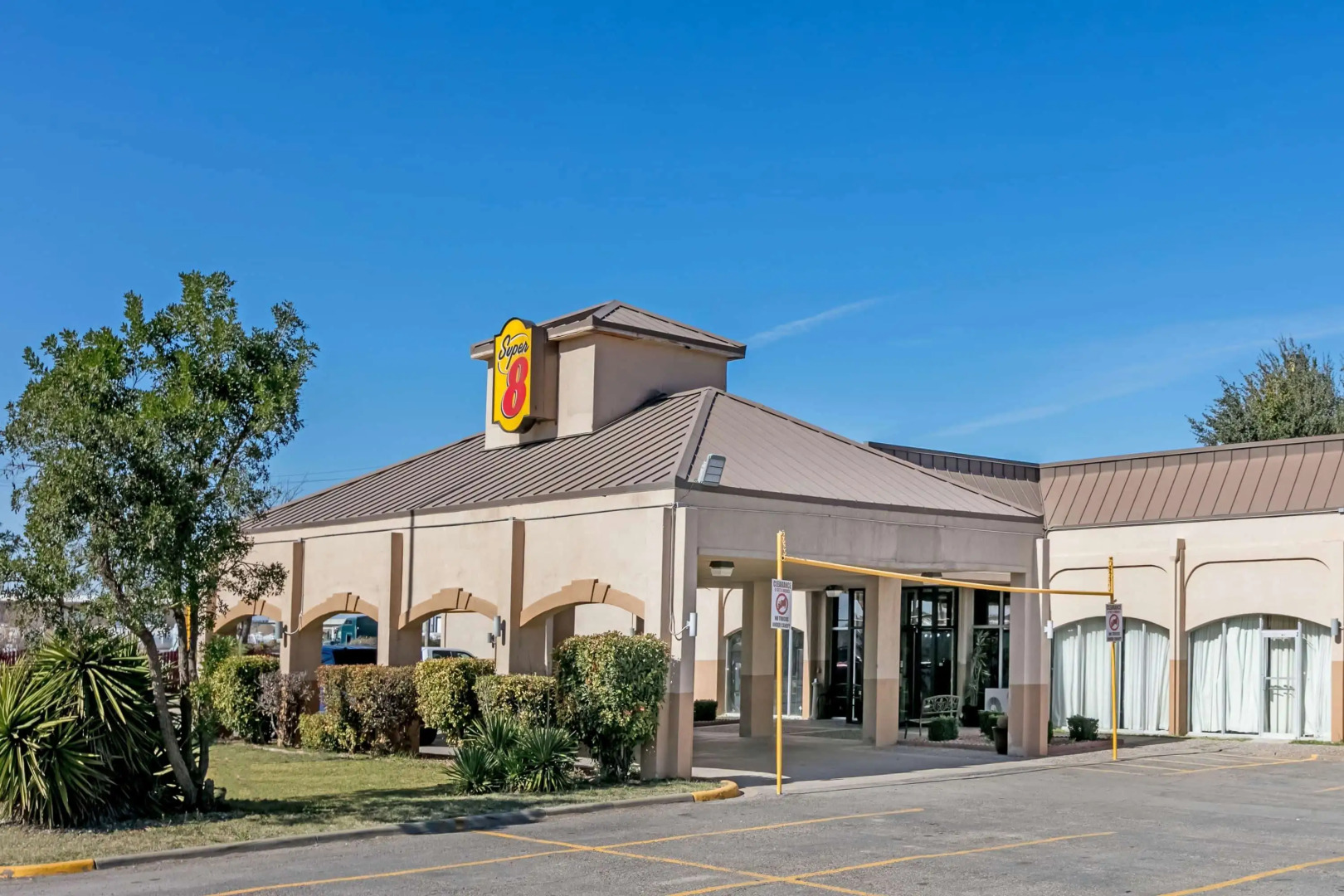 Super 8 by Wyndham Ft Stockton