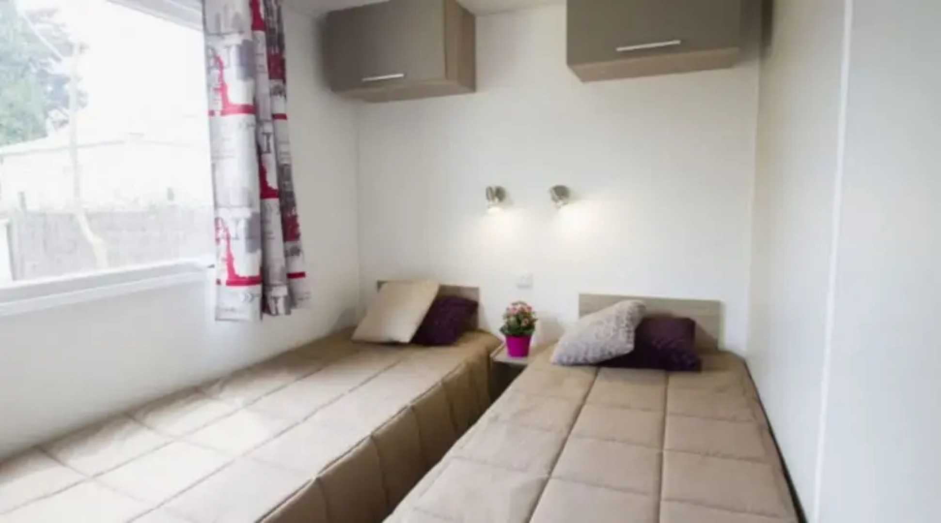 Mobile Home in Bessan With Communal Pool