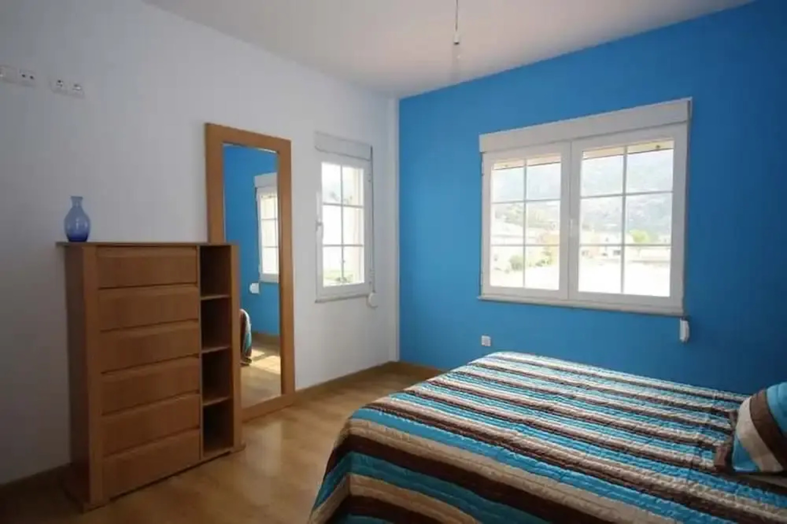 House - 3 Bedrooms with Sea views - 101983