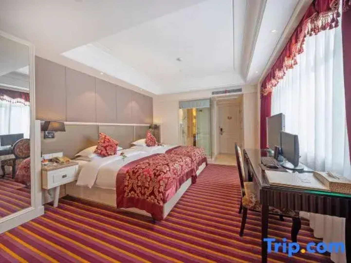 Xi'erdun Tourism Group